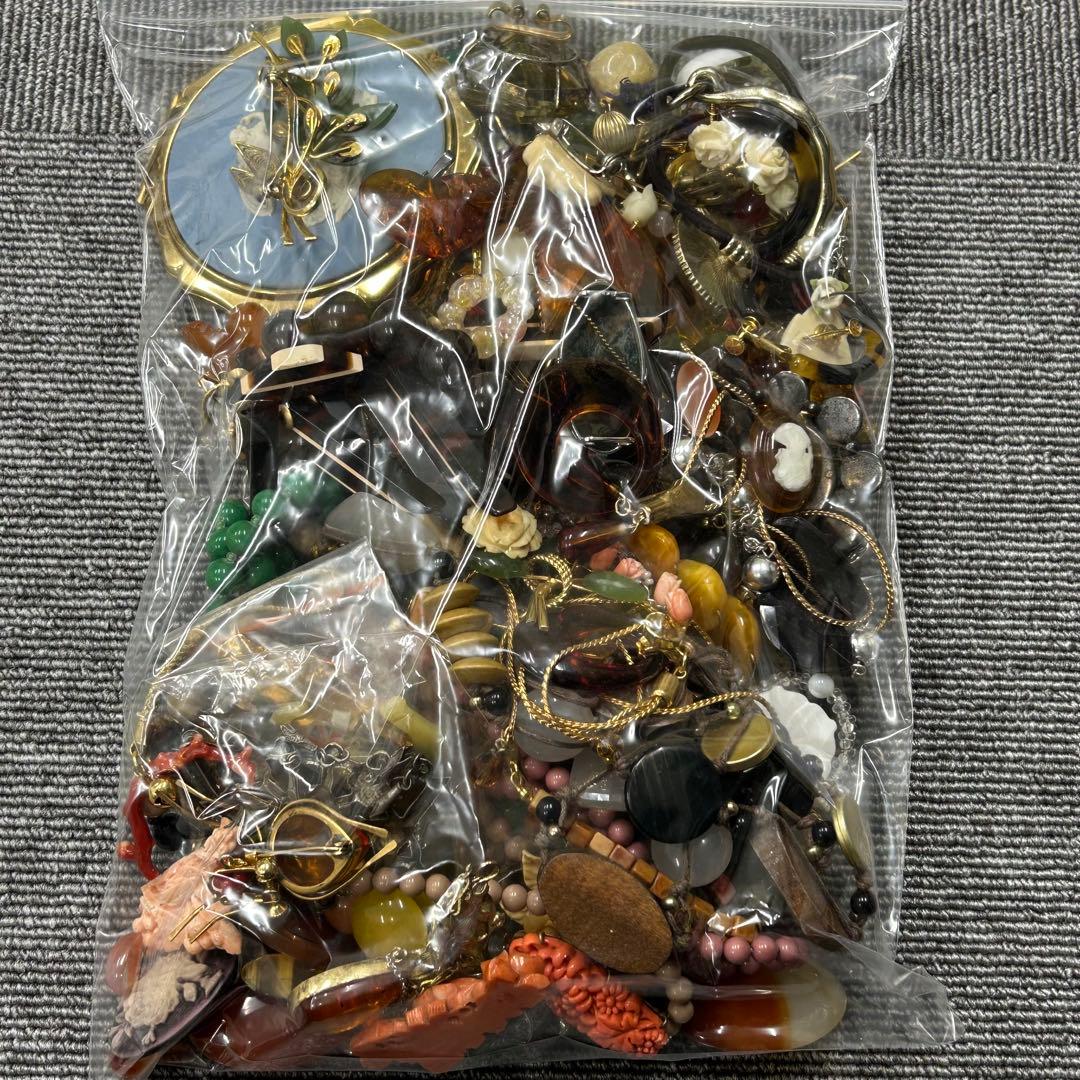 イミテーションアクセサリー まとめ売り 1kg ⑩