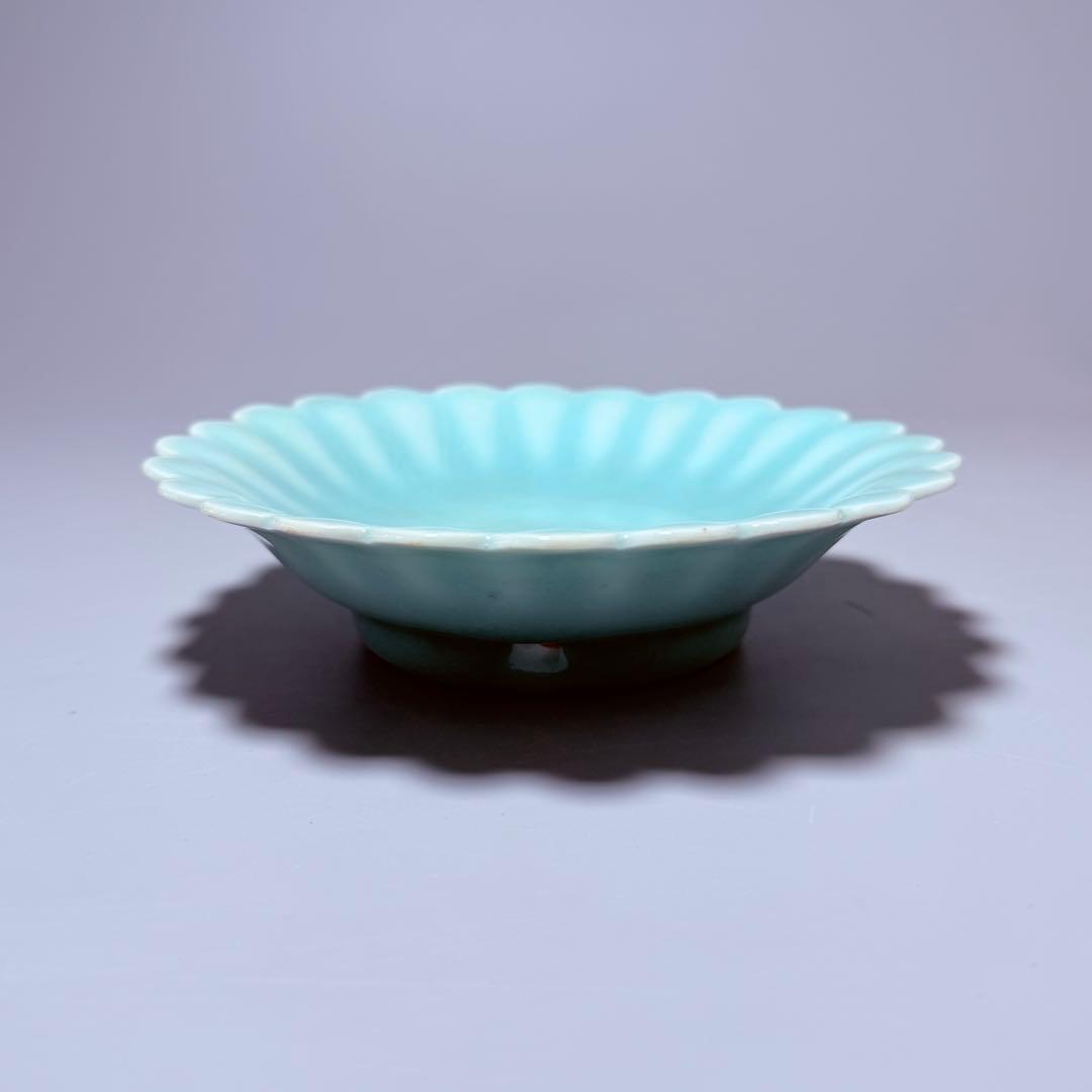 後期　鍋島青磁　江戸中期～末期　青磁菊花形皿　納箱付　同手　図録掲載品