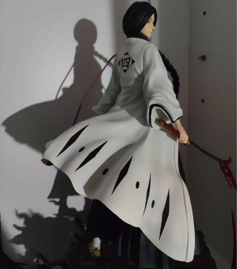 BLEACH  I.W  -STUDIO 卯ノ花 烈 フィギュア