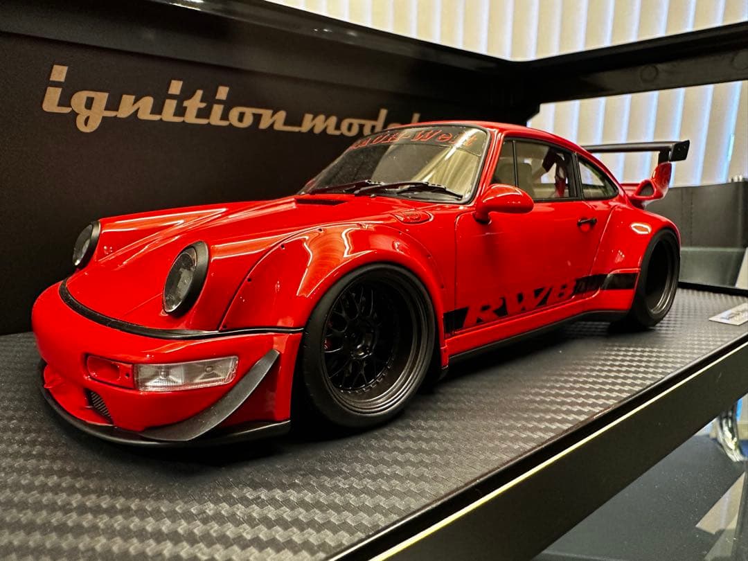 RWB964 イグニション1/18赤