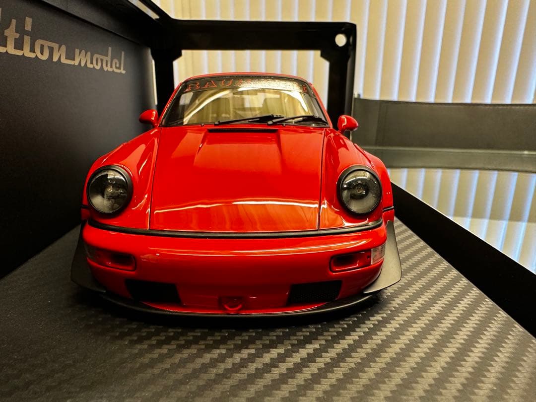 RWB964 イグニション1/18赤