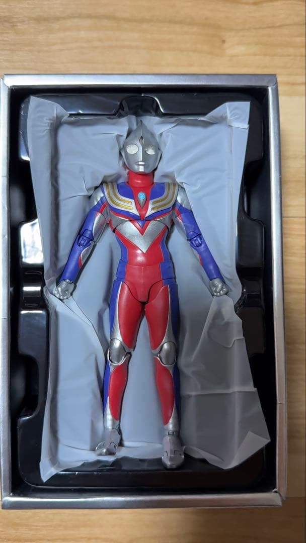 検品未使用 S.H.Figuarts（真骨彫製法）ウルトラマンティガマルチタイプ