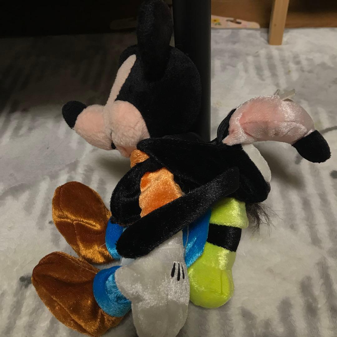 海外パーク　ディズニー　グーフィー着ぐるみ　ミッキー　ぬいぐるみ