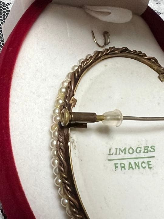 【シュウシュウ】リモージュ 貴婦人 ブローチ アンティーク