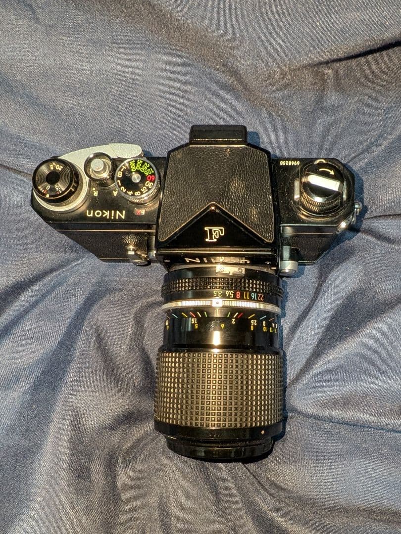 Nikon F フィルムカメラ　レンズ付　ジャンク
