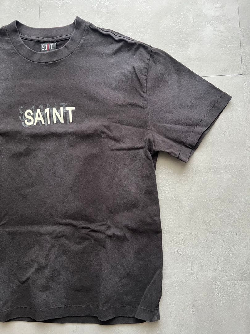 SAINT Mxxxxxx Tシャツ