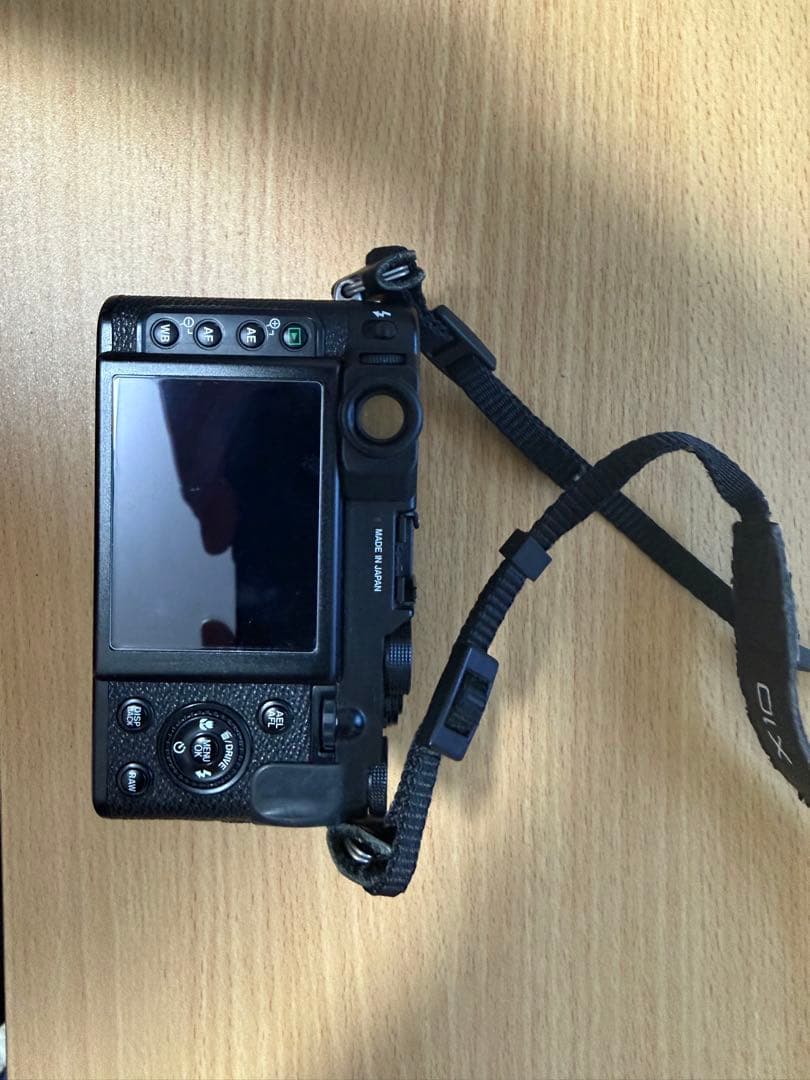 FUJIFILM x10 コンパクトデジタルカメラ