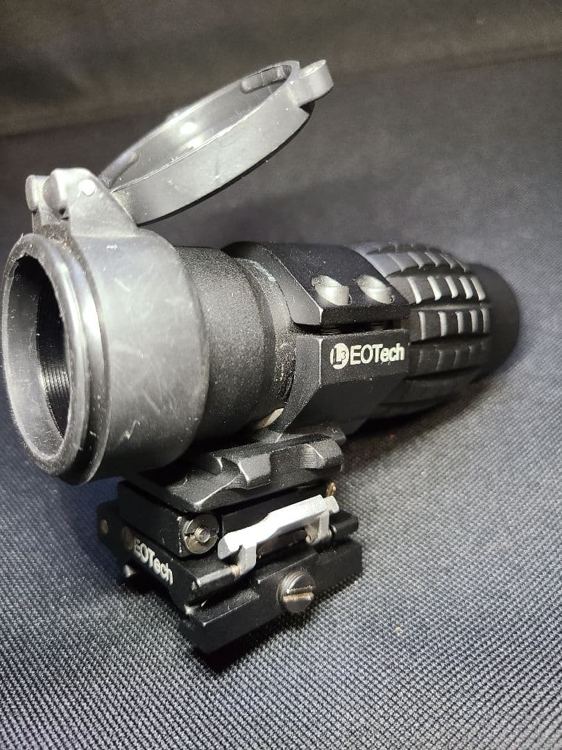 イオテックレプリカブースター・サイレンサー×2・マウントアタッチメント各種