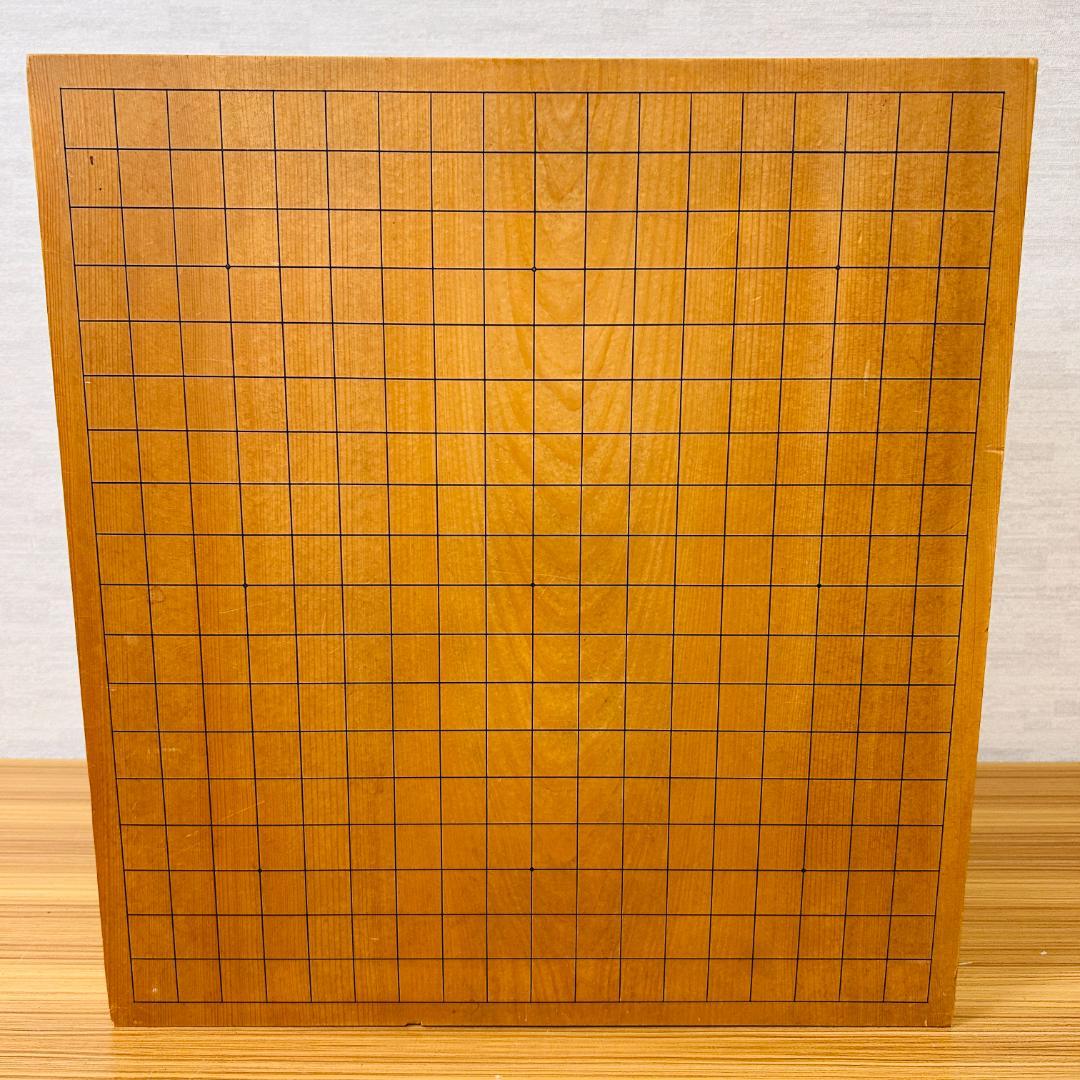 【本榧】脚付碁盤 板目 木裏 囲碁 ヘソ有り 19路盤 6寸