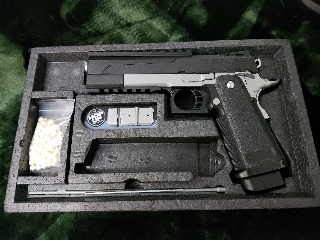 東京マルイ製　ハイキャパステンレスモデルライラクスカスタム品