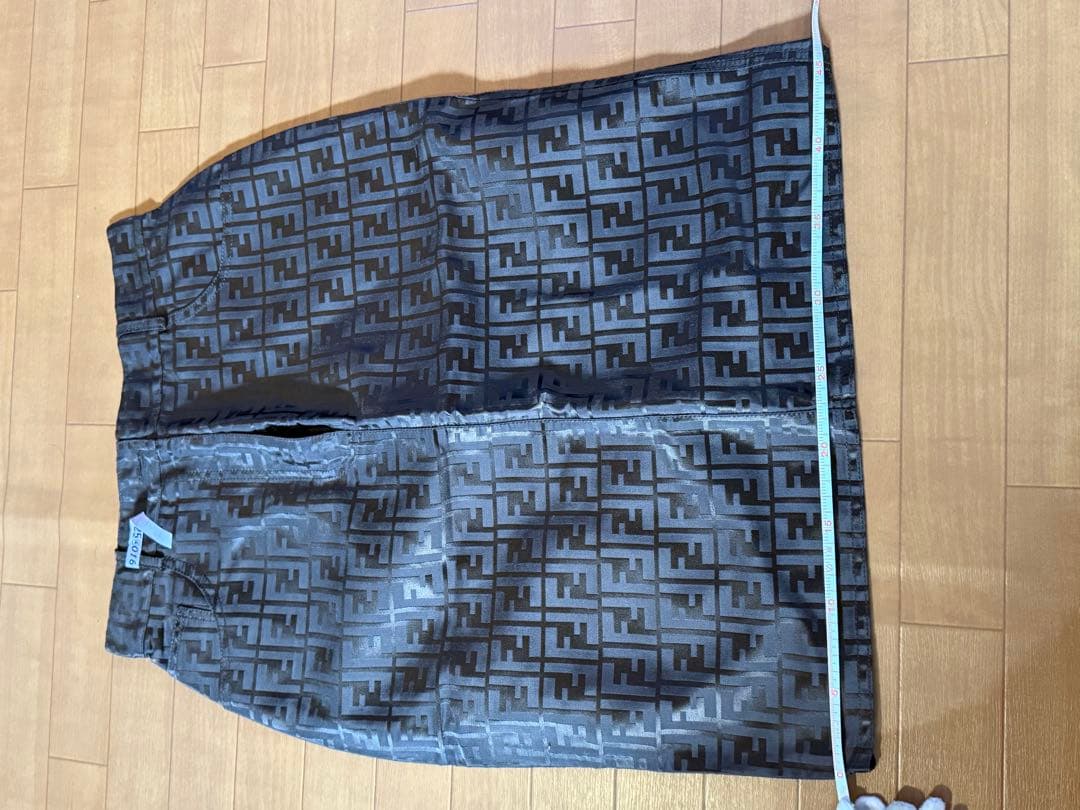 FENDI ズッカ柄 FFロゴ 膝丈スカート