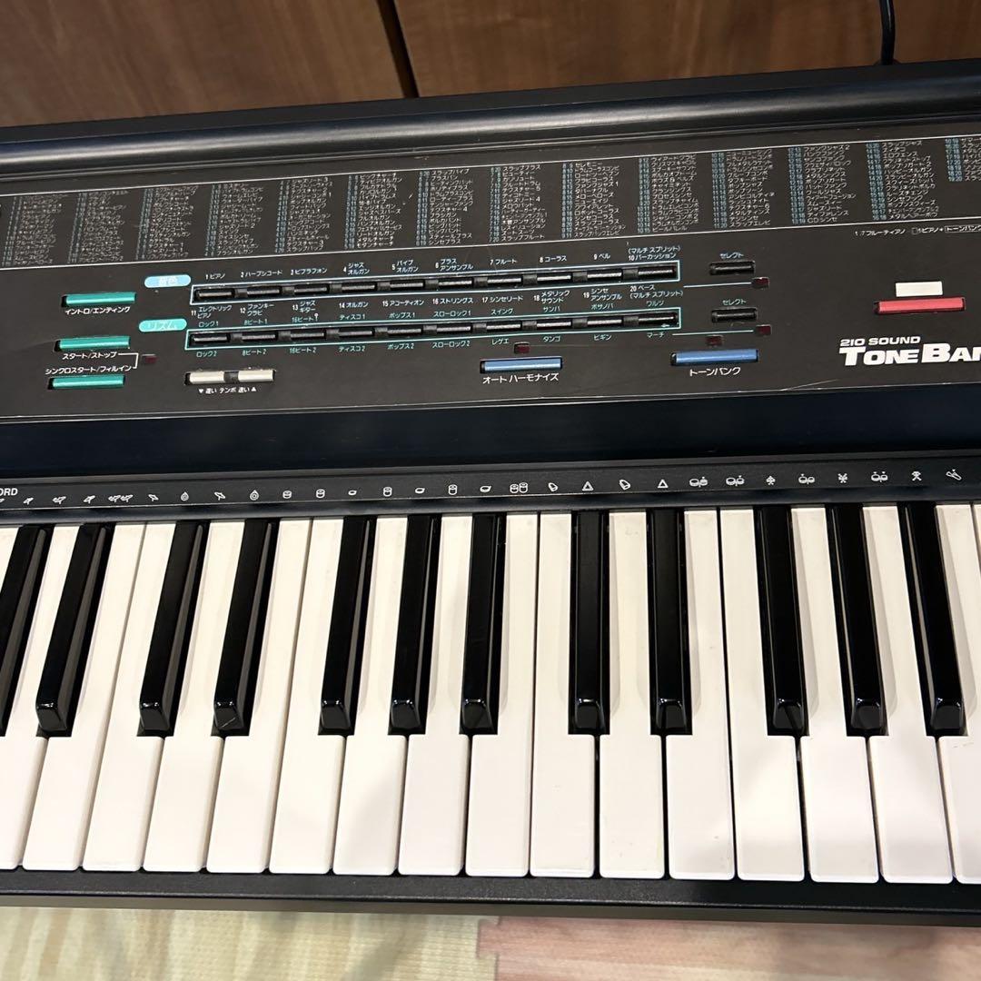 CASIO カシオ　CT-625 ピアノ　電子キーボード　スタンド付き