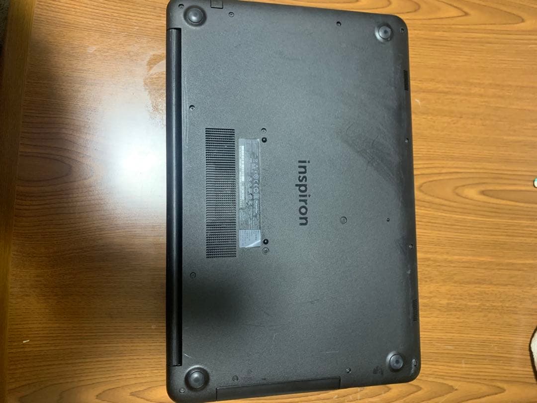 Dell Inspiron 17 5000 i7-7500U / ノートパソコン