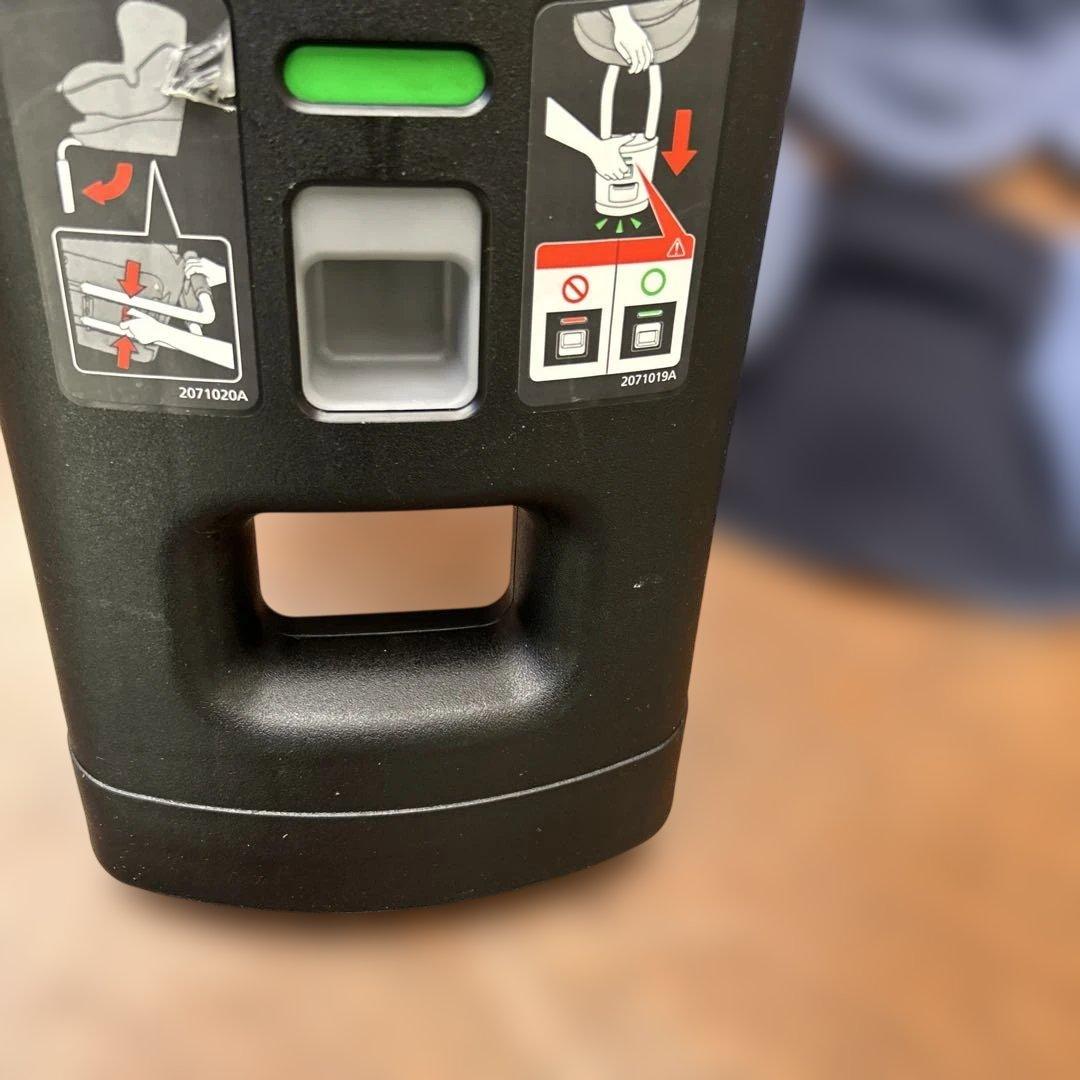 エールベベ クルット4i プレミアム BF867 ISOFIX ブルー