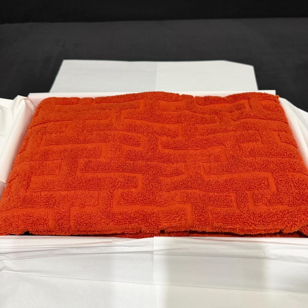 HERMES バスタオル 55×96センチ 箱 タグ付き