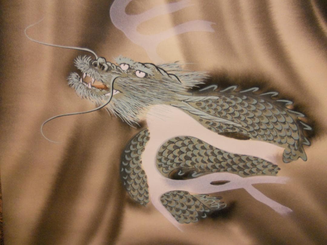 掛け軸 村上雅堂 昇龍 絹本 希少 軸装 茶道具 掛軸 美品 です。