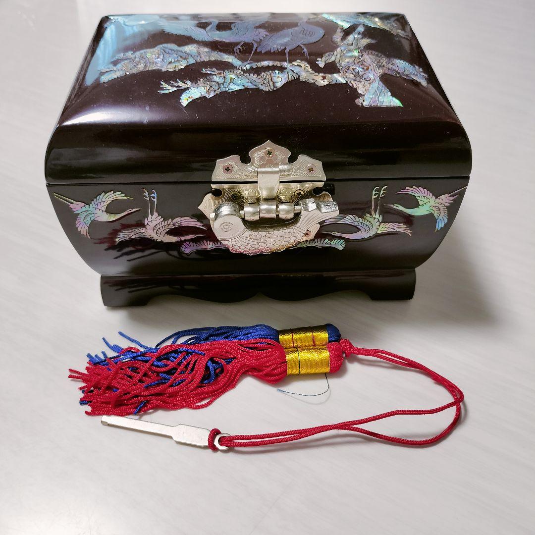 韓国伝統工芸　宝石箱　オルゴール　ジュエリーボックス　玉手箱　南京錠　嫁入り道具