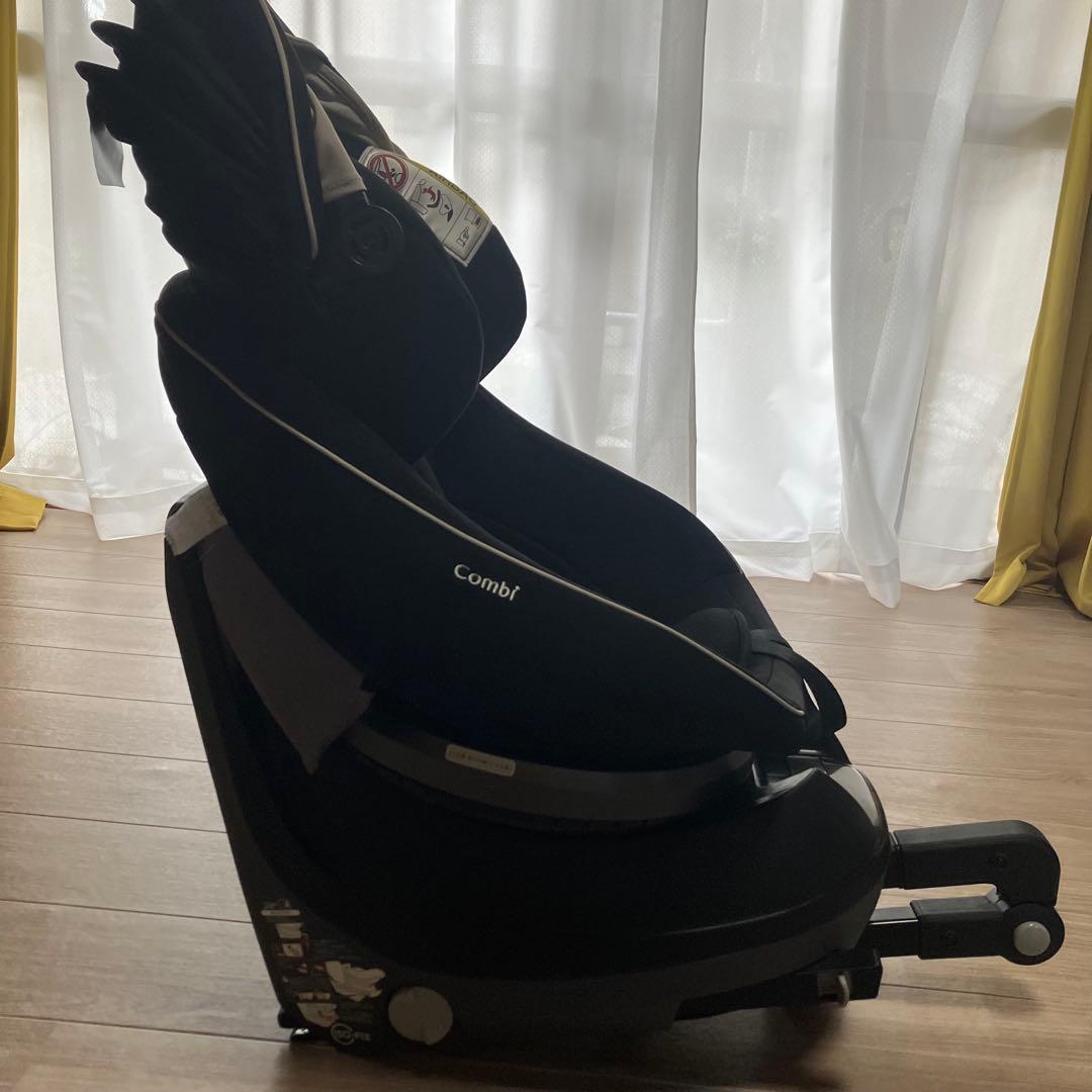 Combi コンビ　クルムーヴ　ISOFIX チャイルドシート