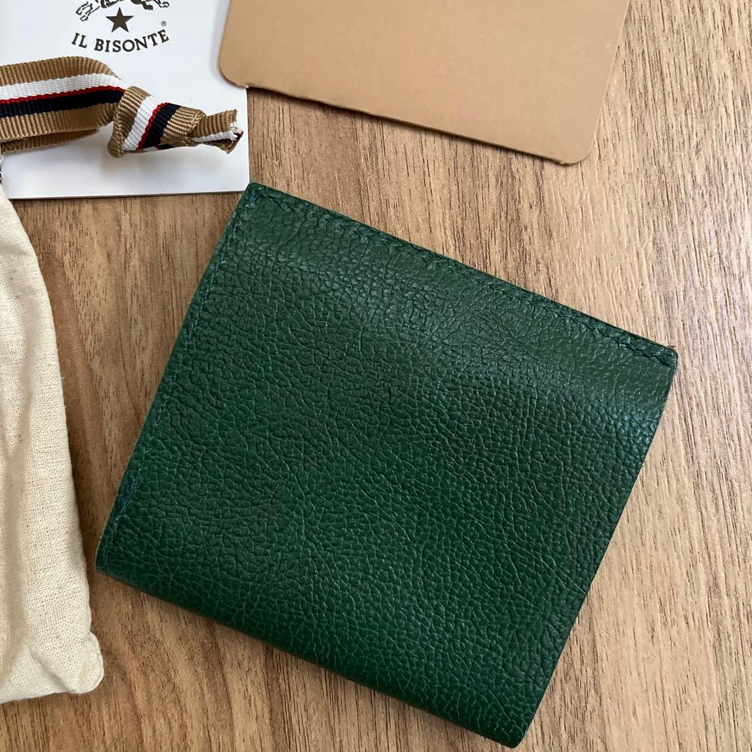 新品未使用　IL BISONTE グリーン 二つ折り財布