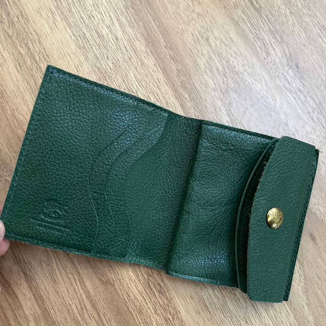 新品未使用　IL BISONTE グリーン 二つ折り財布