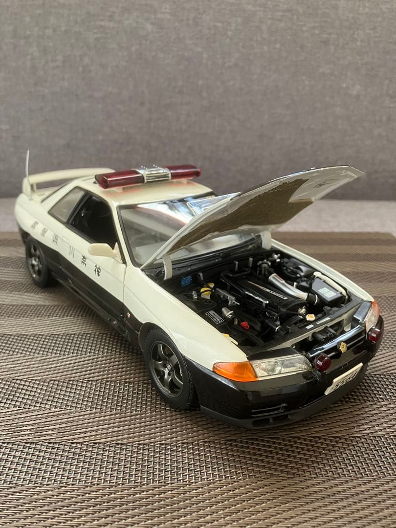 京商　1/18 R32スカイラインGT-Rパトカー　神奈川県警