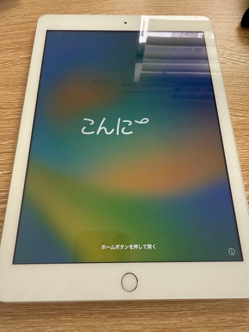 セール【美品】Apple iPad (第5世代) 128GB
