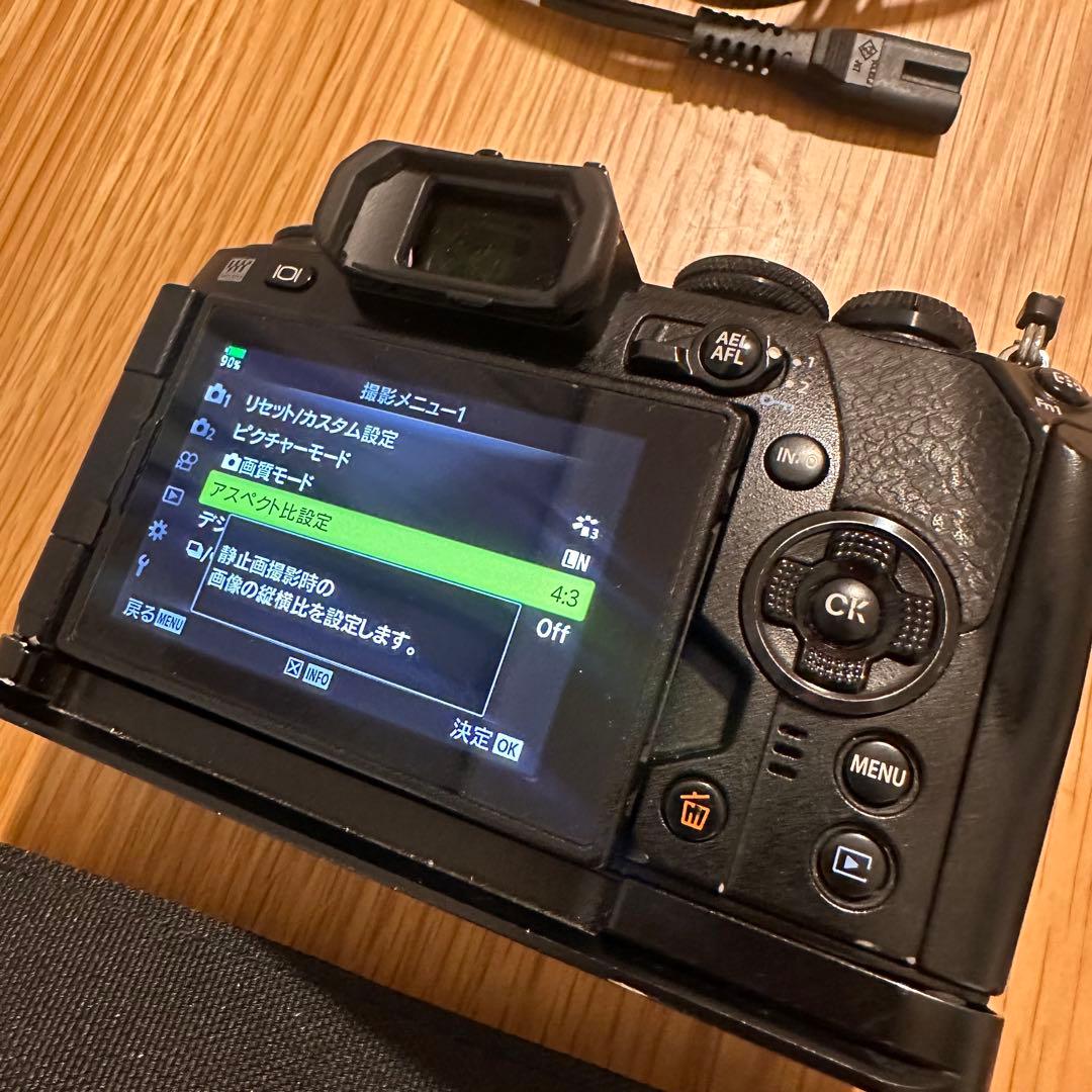 Olympus OM-D E-M1 Mark II カメラ 一眼レフ 訳あり