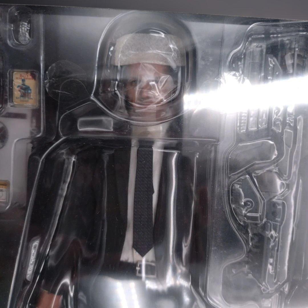 開封品　ホットトイズ　アベンジャーズ　エージェント・フィル・コールソン