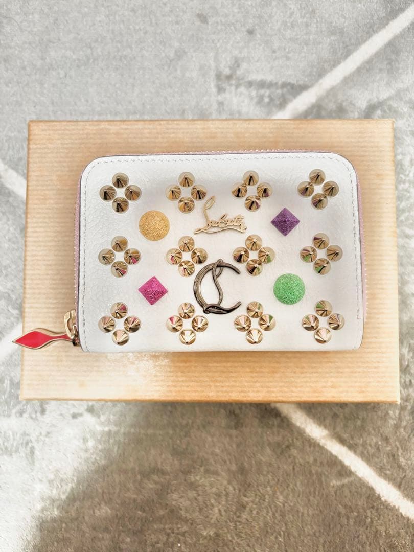 Christian Louboutin クリスチャンルブタン ケース