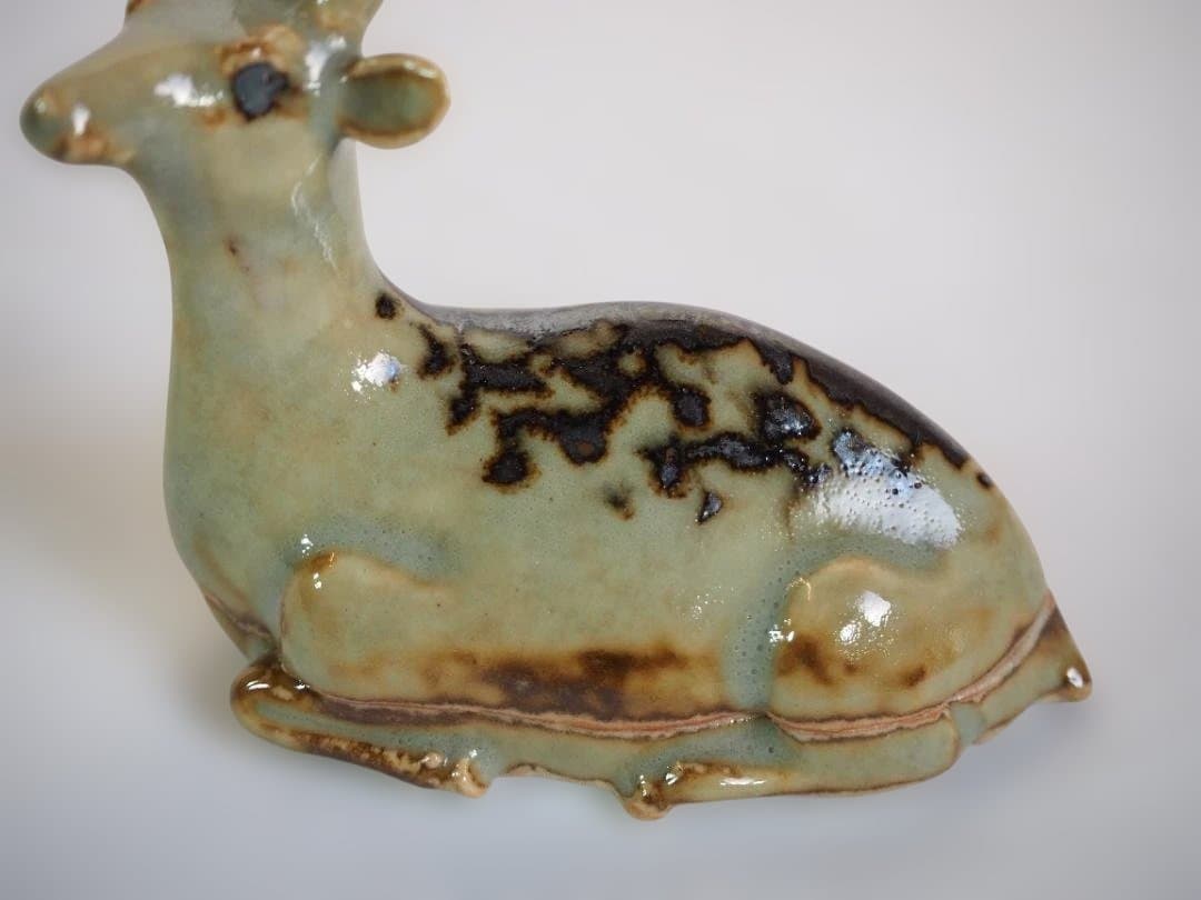 2代伊東陶山造『鹿香合』（共箱）