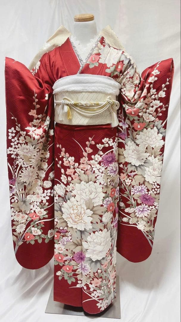 赤い花柄の振袖 振袖 成人式　振袖7点セット　振袖フルセット
