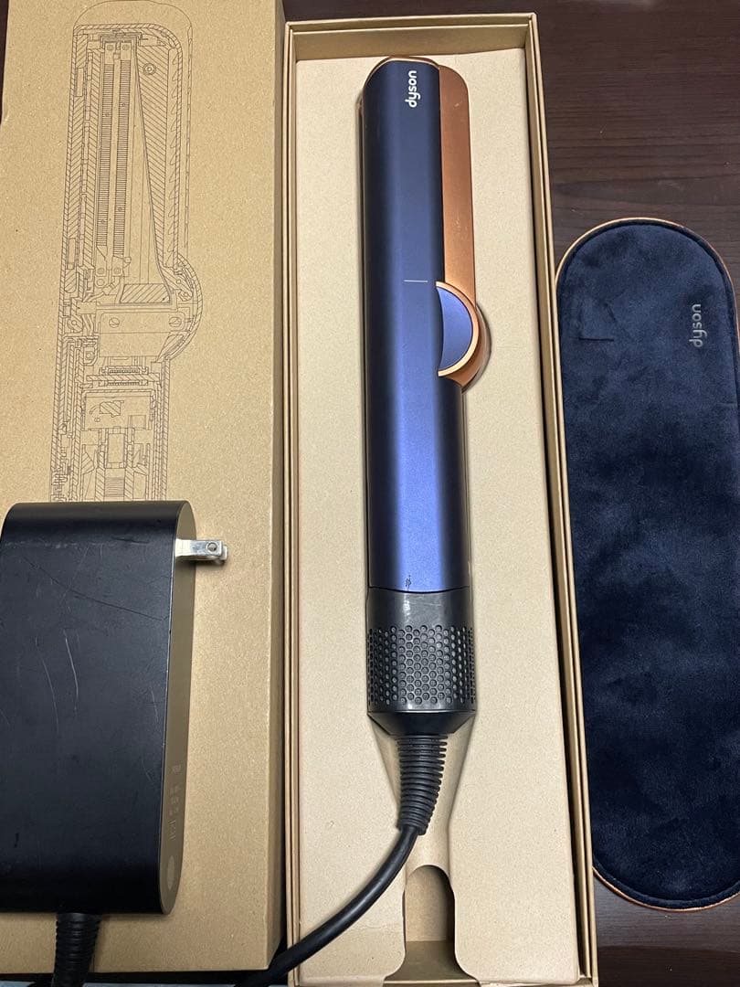 Dyson Airstrait ストレイトナー HT01 ドライヤー　アイロン