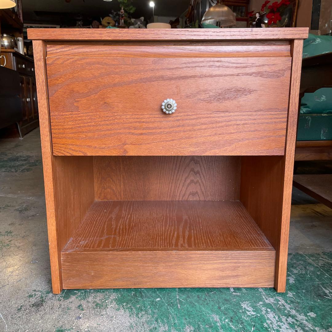 お値下げ‼︎ アメリカ軍放出品シンプルナイトテーブル