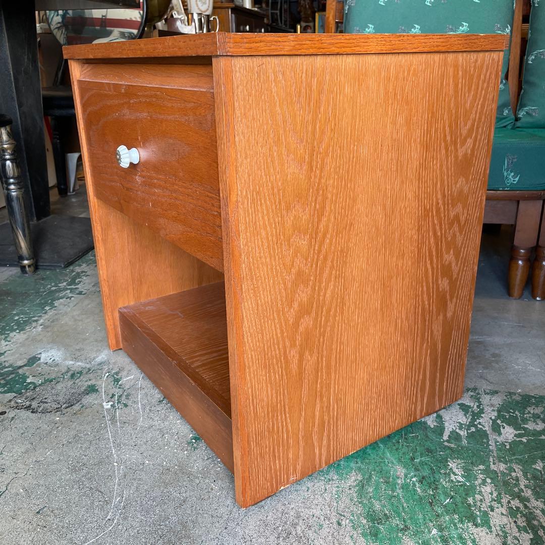 お値下げ‼︎ アメリカ軍放出品シンプルナイトテーブル