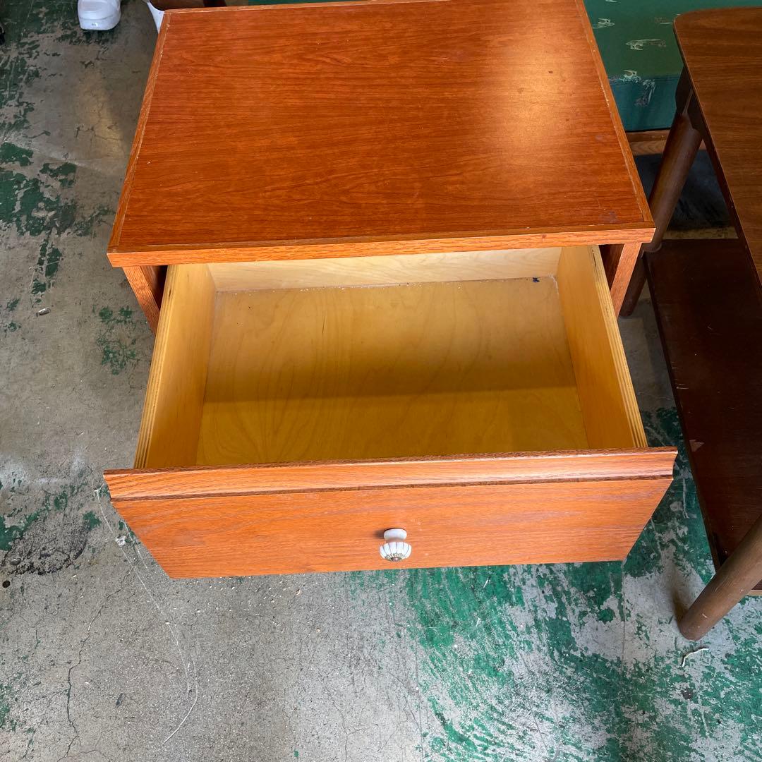 お値下げ‼︎ アメリカ軍放出品シンプルナイトテーブル