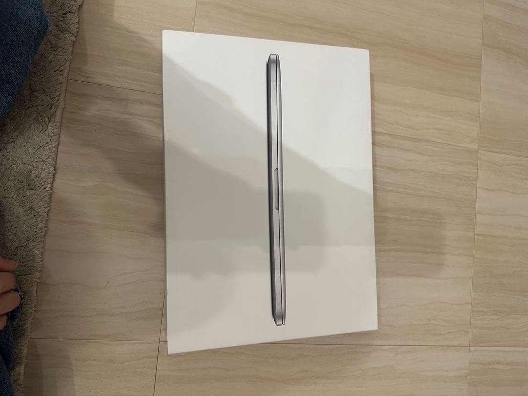 ジャンク品⭐︎Apple MacBook 本体 付属付き