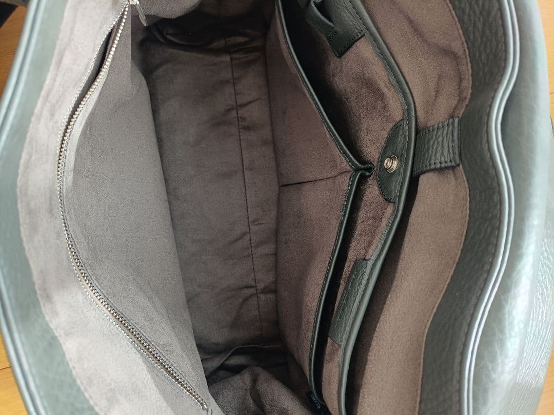 ペッレモルビダ シボ革 レザートートバッグ