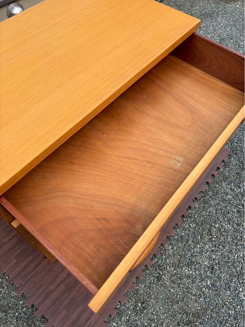 ヨーロッパで人気！G-Pranミッドセンチュリー 3段チェスト