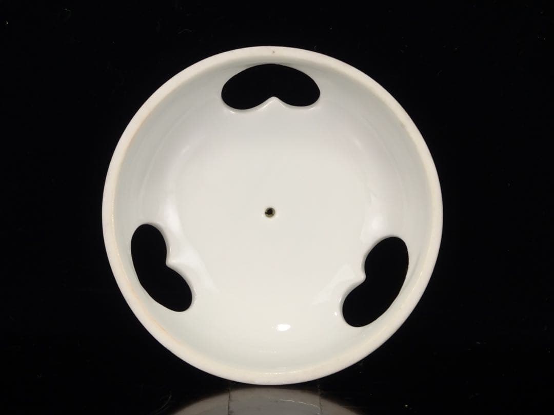 十二代　酒井田柿右衛門　岩菊文　香炉　花形摘み　色絵　有田焼　香道具　渦福