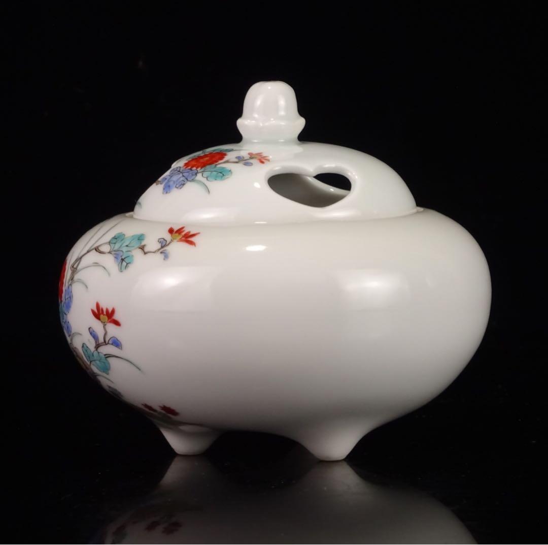 十二代　酒井田柿右衛門　岩菊文　香炉　花形摘み　色絵　有田焼　香道具　渦福