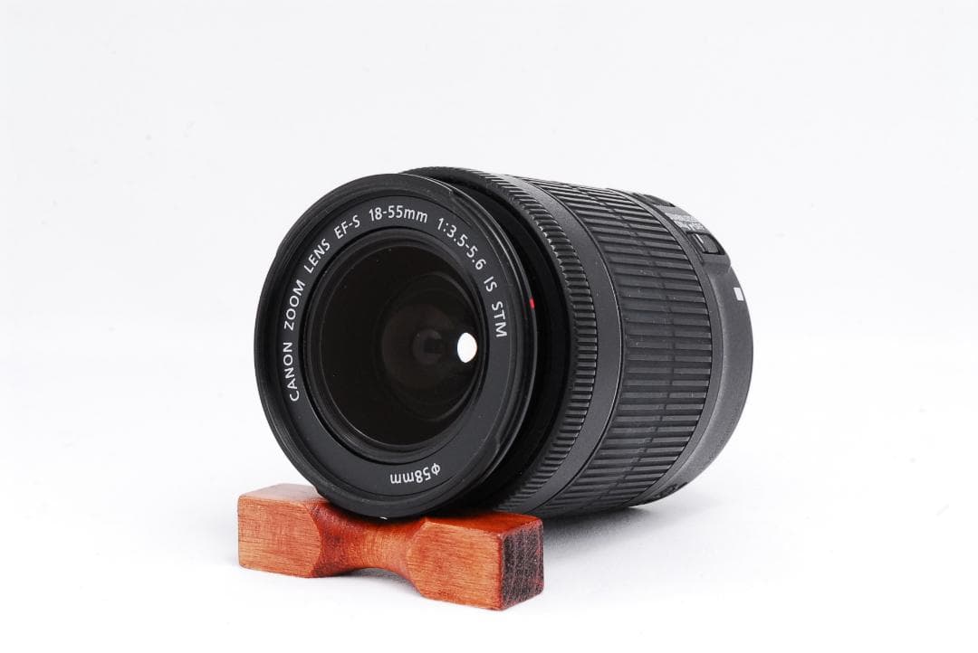 ⭐️推し活、入門モデル⭐️Canon Kiss X7i 美品 一眼レフカメラ