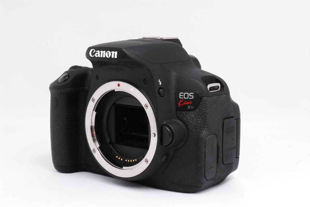 ⭐️推し活、入門モデル⭐️Canon Kiss X7i 美品 一眼レフカメラ