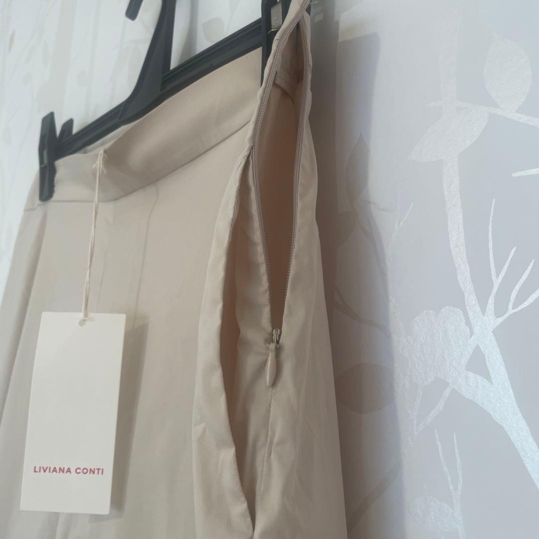 【新品】リビアナコンティ　パンツ　ワイドパンツ　ベージュ　ストレッチ　44 3L