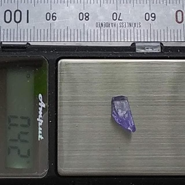 0.42g　タンザナイト　憧れの多色性　鉱物標本