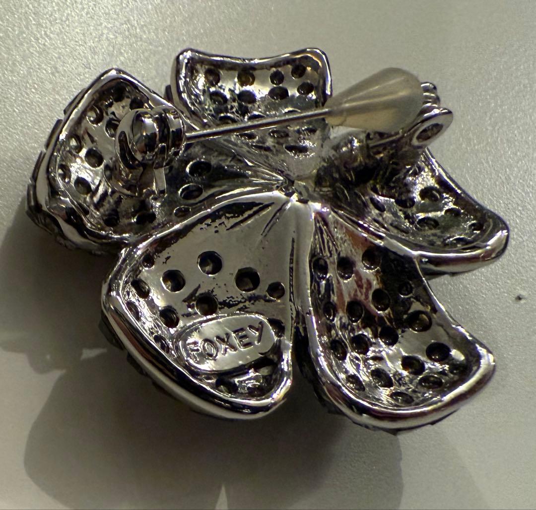 Foxey Fleurブローチ　グレー