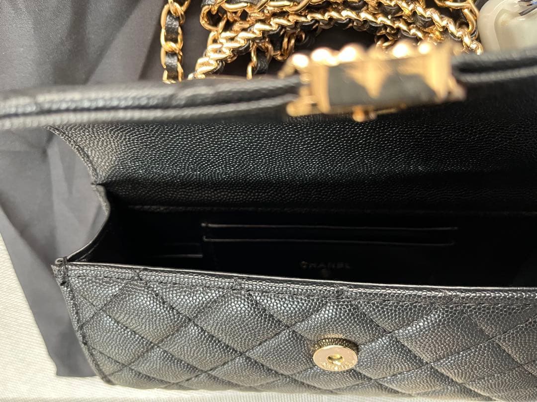 CHANEL ノベルティ キルティング ショルダーバッグ ゴールドチェーン