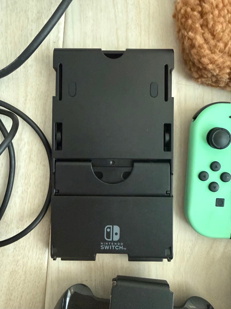 【美品】Nintendo Switch 本体 どうぶつの森コラボポーチ付き