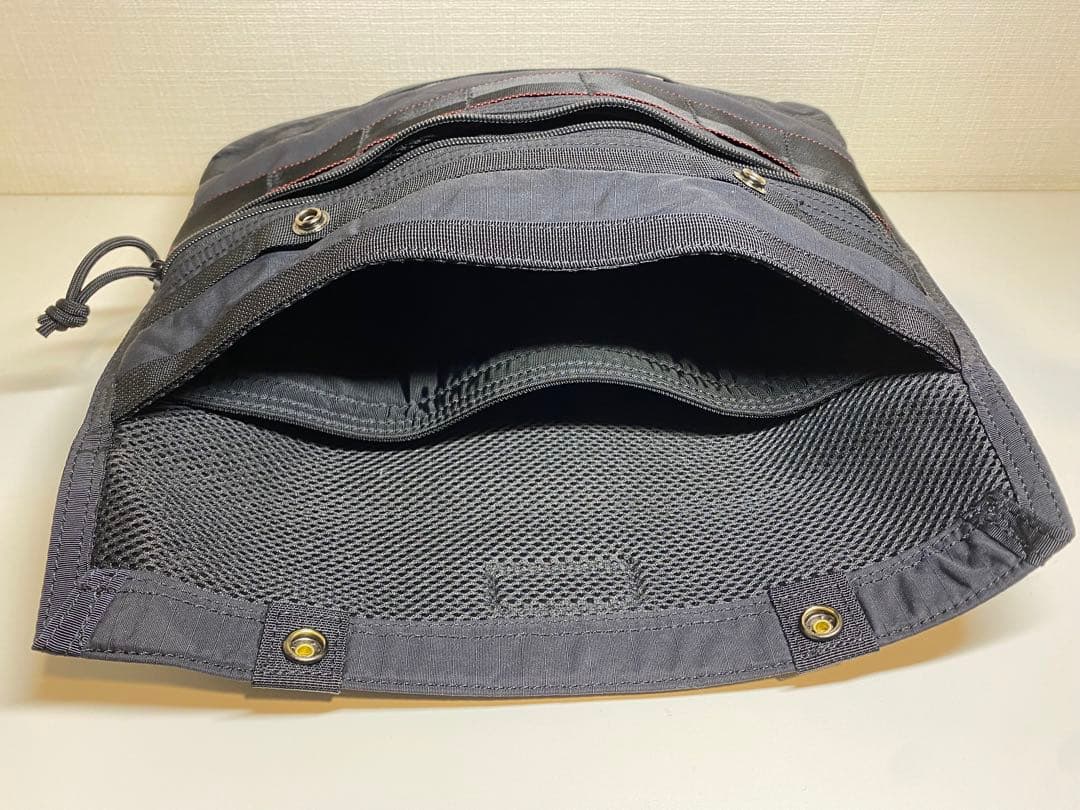 BRIEFING パソコンケース