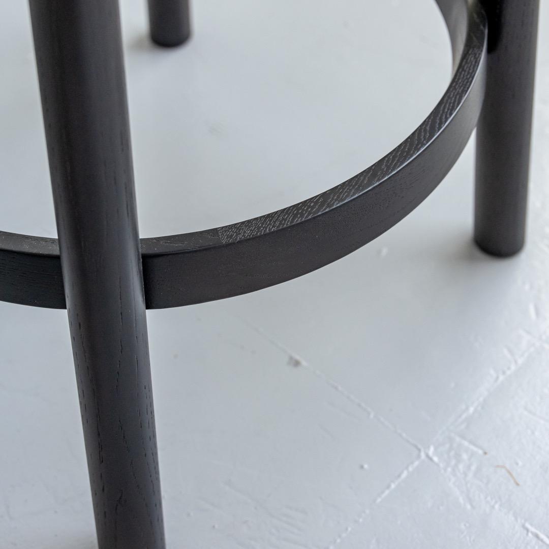 カリモクニュースタンダード　キャストール　ロータイプスツール　定価¥75,900