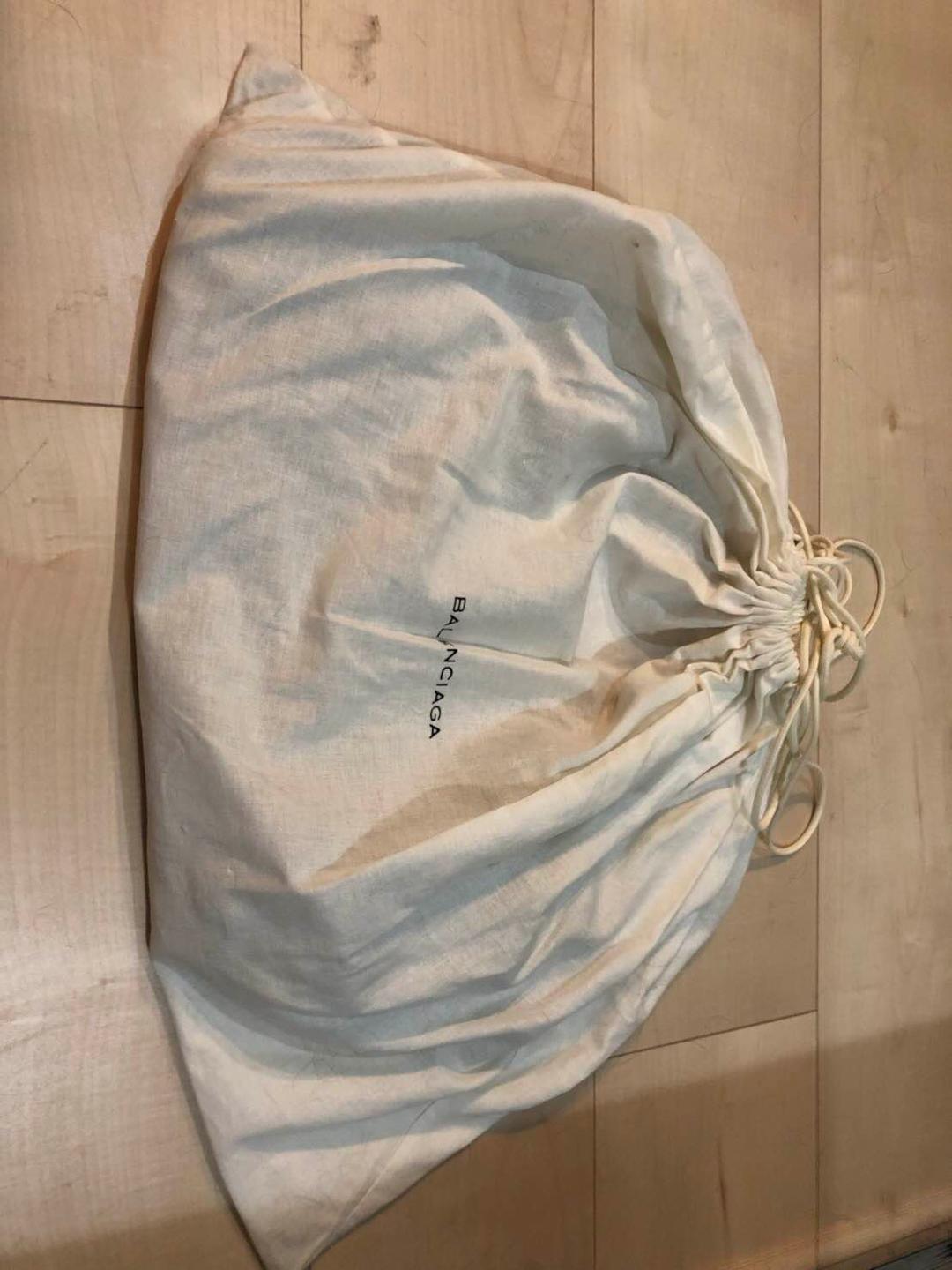 バレンシアガ ファースト スエード